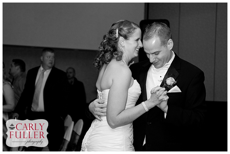 Windsor Connecticut Wedding Photographer - Windsor Marriott Wedding Photographer