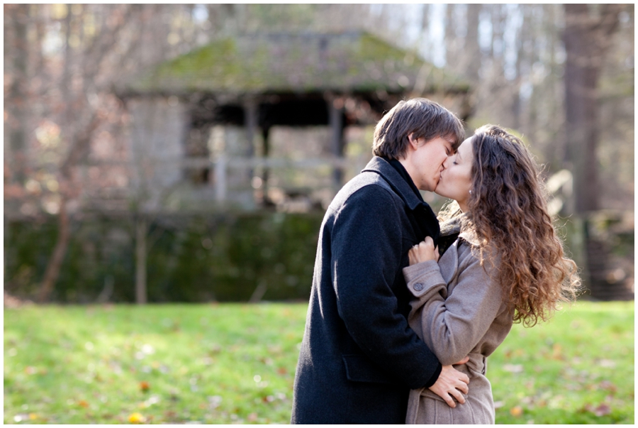 Wissahickon Valley Park Engagement Photographer - Philadelphia Engagement Session