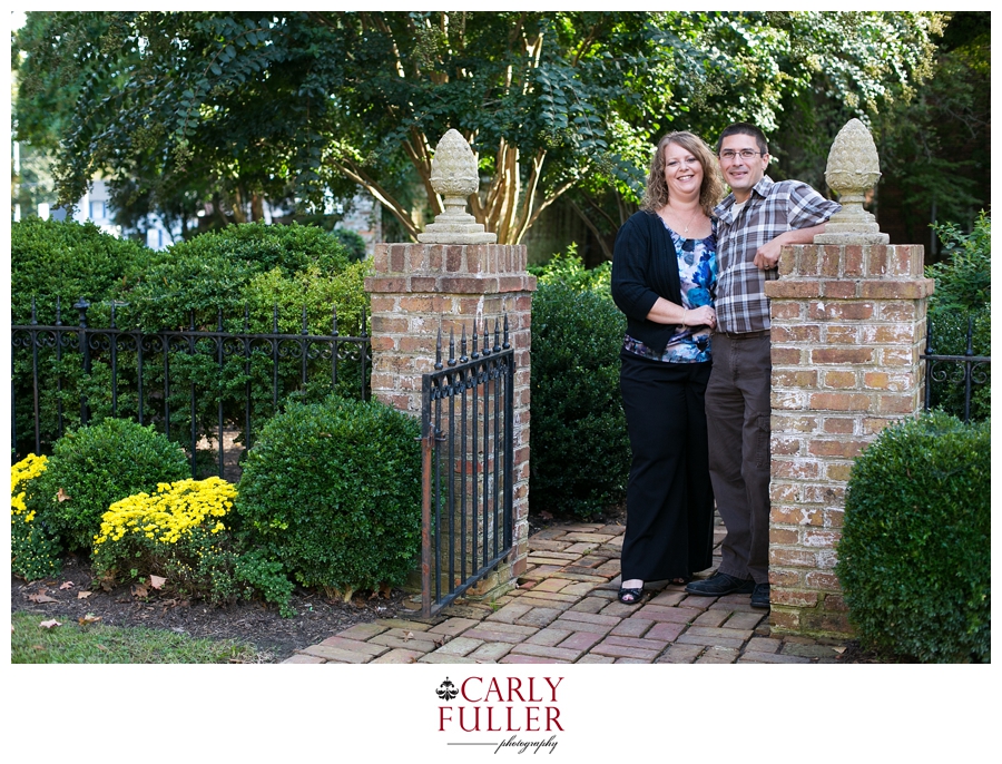 The Tidewater Inn - Couple Portrait - Fall Family Portrait