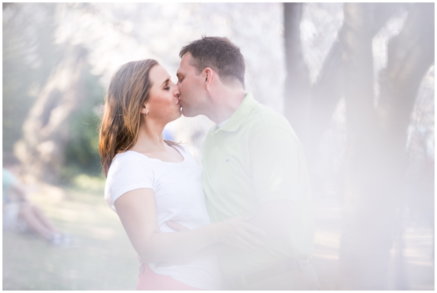 Washington DC Cherry Blossom Engagement Photograph - Franklin Delanor Roosevelt Memorial