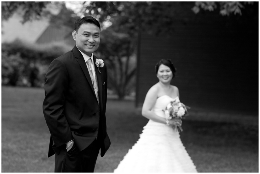 Chic Farm Wedding Photograph - Maryland Farm Wedding Photographer