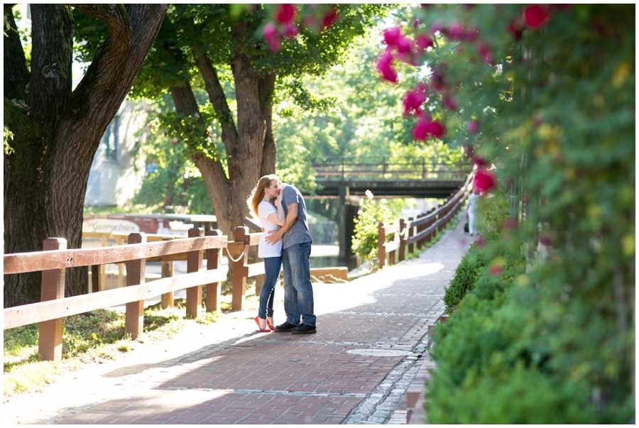 Georgetown Canal Engagement Photographs - Georgetown Engagement Photographer