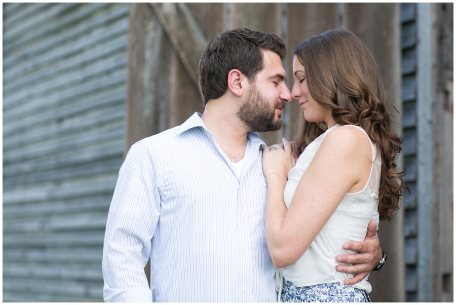 Howard County Conservancy Engagement Photographer - Woodstock MD Barn Photo