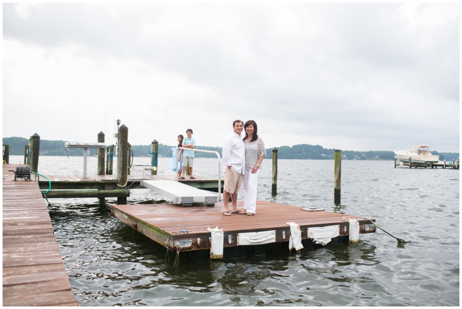 Severn River Family Portrait - Fun Crownsvile Family Photographer