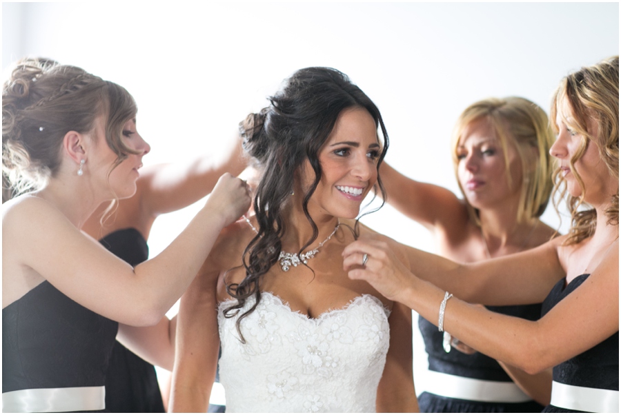 Havre de Grace Wedding Photographer - bridesmaids getting ready