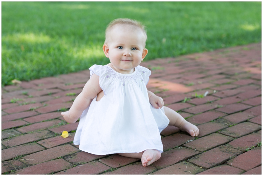 Annapolis Lifestyle Family Photograph - Maryland State House Family Session