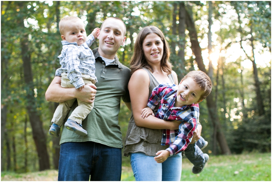 Annapolis Lifestyle Photographer - Fare Fall Family Portrait