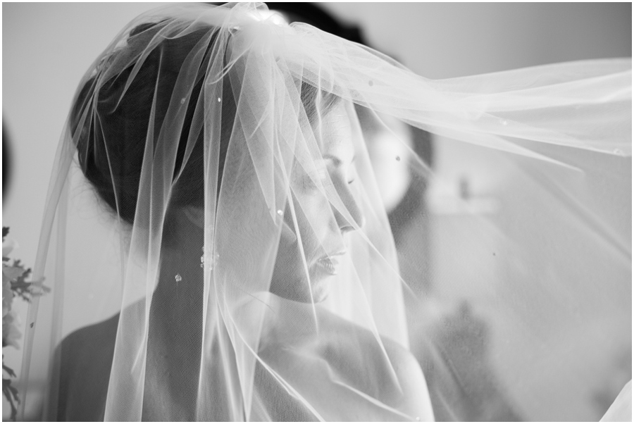 Easton Maryland Bridal portrait - Tidewater inn bride black and white - Sophia Tolli