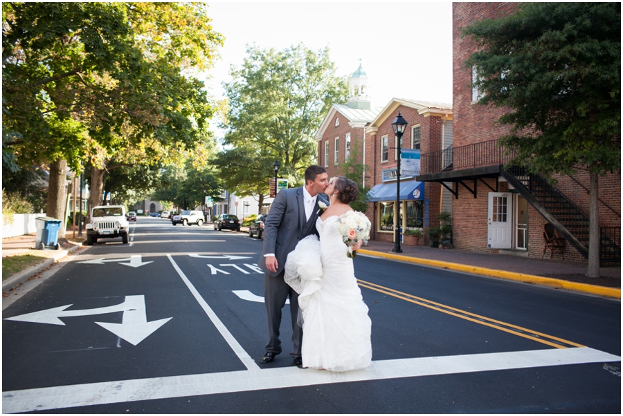 Downtown Easton Maryland Wedding photographer - The Tidewater Inn September Wedding Couple