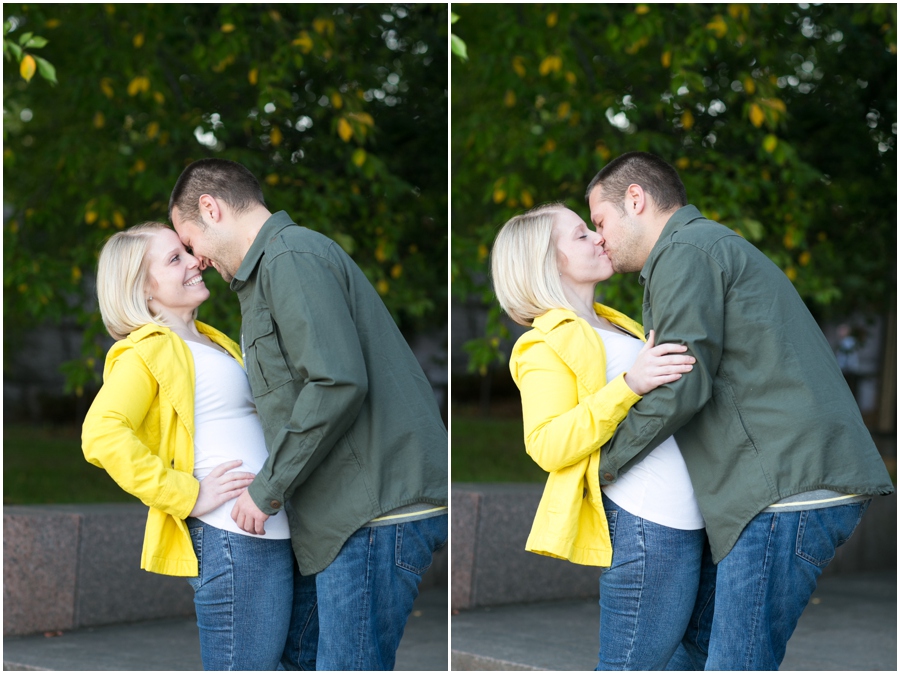 FDR Park Engagement Photographer - Fall engagement session