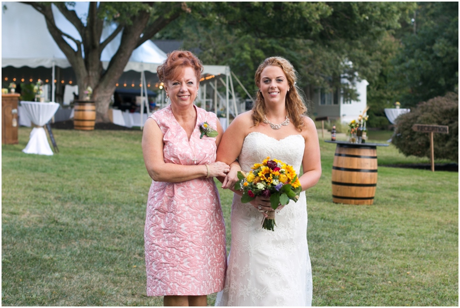 Solomon's Island Wedding Photographer - Rustic outdoor wedding ceremony