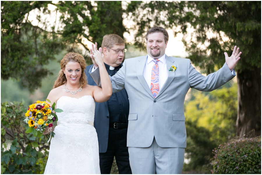 Solomon's Island Wedding Photographer - Rustic outdoor wedding ceremony