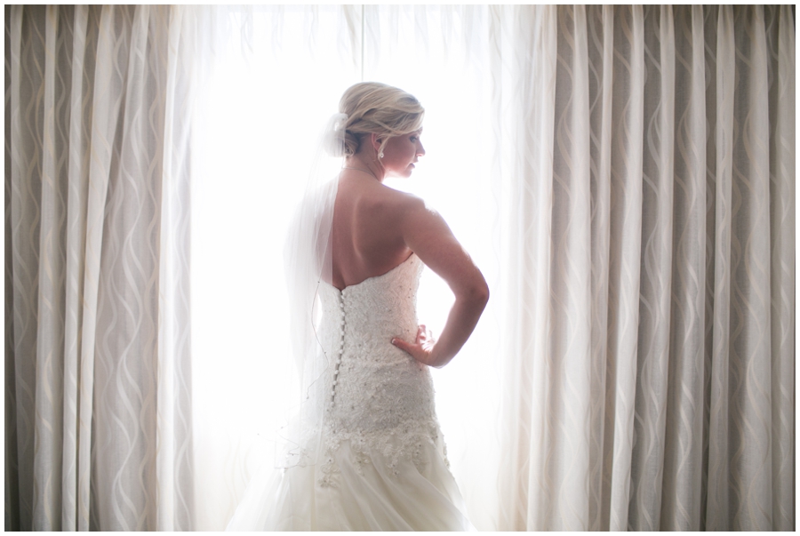 Annapolis Marriott Getting Ready - Martina Liana bridal gown