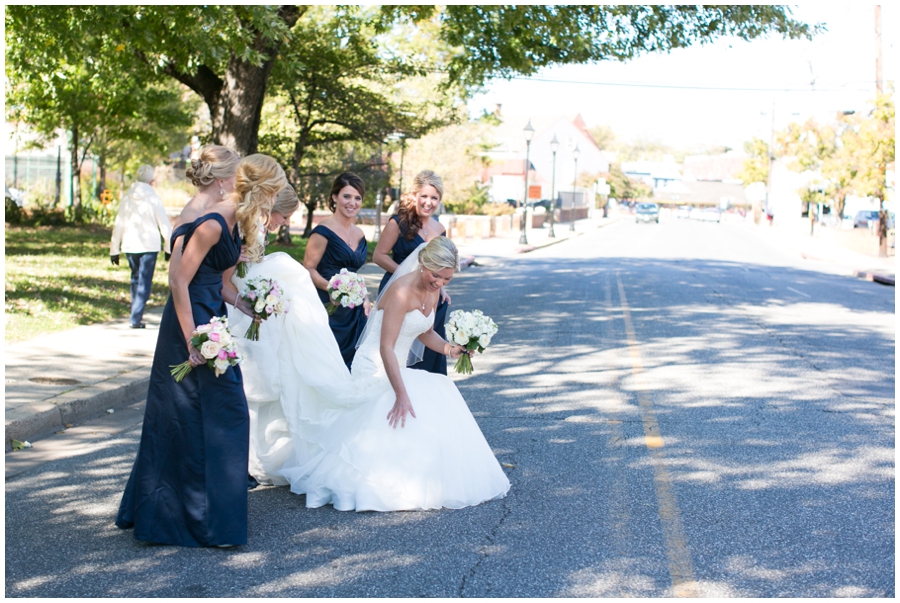 Annapolis Marriott Dock - Annapolis Bridal Party Photo