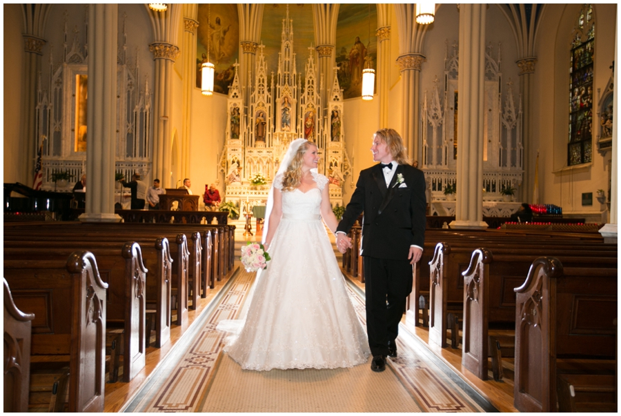 St Mary's Parish Annapolis Wedding Photographer - Bride and groom