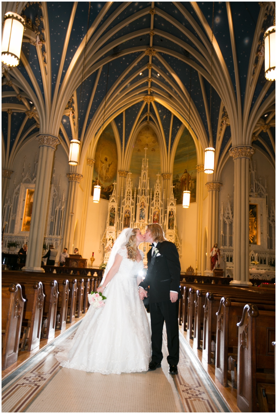 St Mary's Parish Annapolis Wedding Photographer - Bride and groom