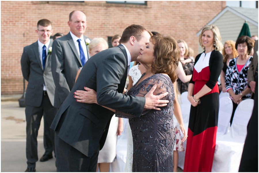 CarlyFullerPhotography-Annapolis-Marriott-Waterfront-Wedding_0058