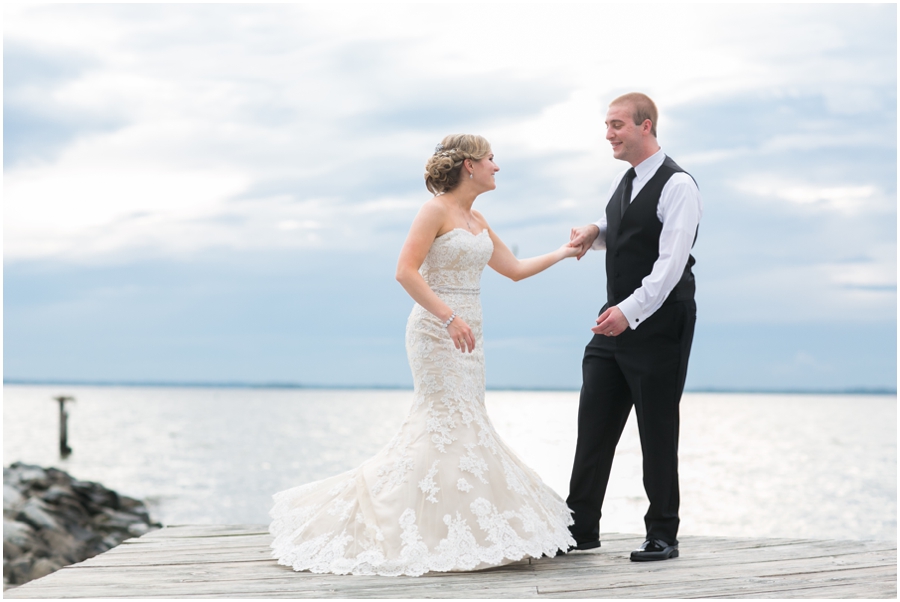 Silver Swan Bayside Photographer - Waterfront Wedding Venue