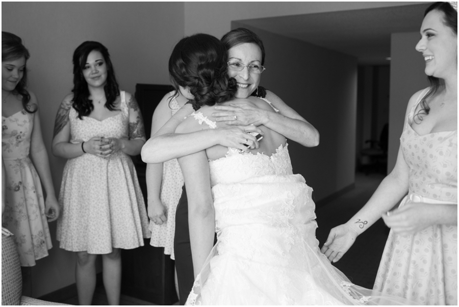 Sheraton Hunt Valley Wedding Photographer - Getting Ready Mother & Daughter