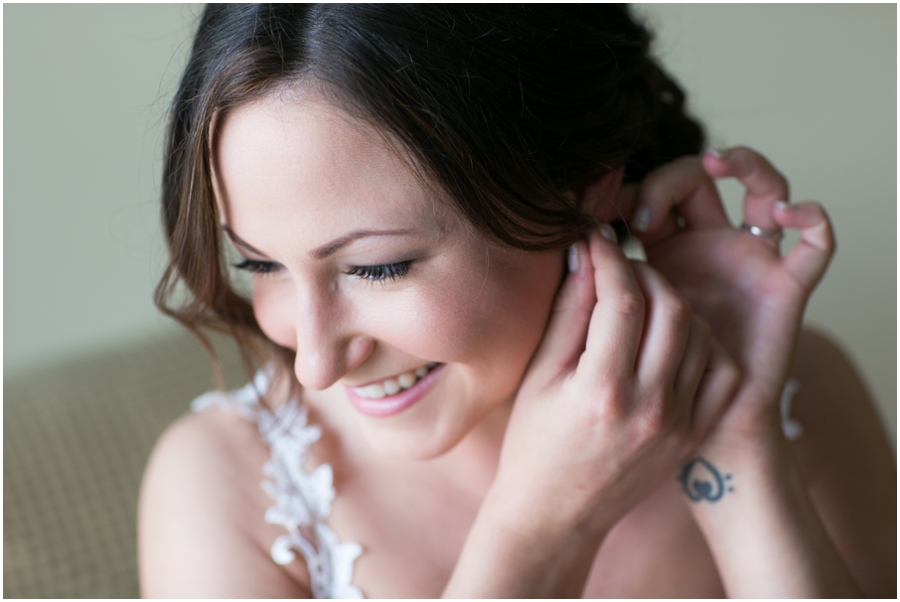 Sheraton Hunt Valley Wedding Photographer - Getting Ready - Birdcage veil - KRM Jewel etsy jewelry