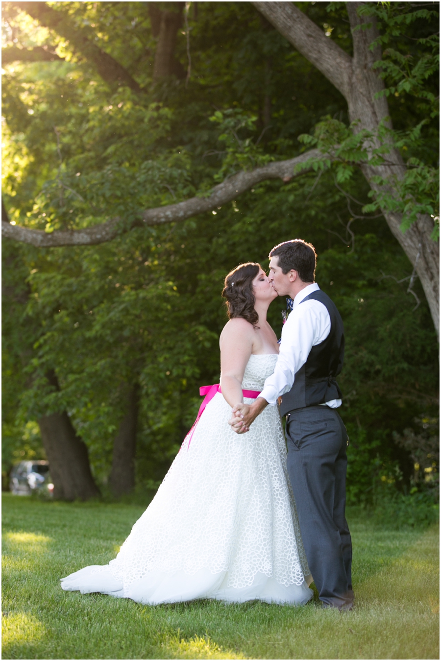 Sunset Crest Manor Spring Wedding - Traveling Wedding Photographer