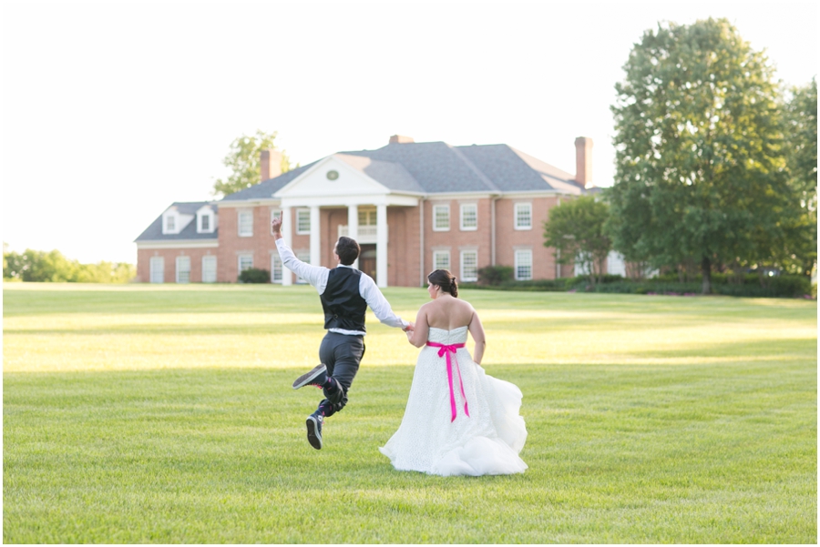 Sunset Crest Manor Spring Wedding - Traveling Wedding Photographer