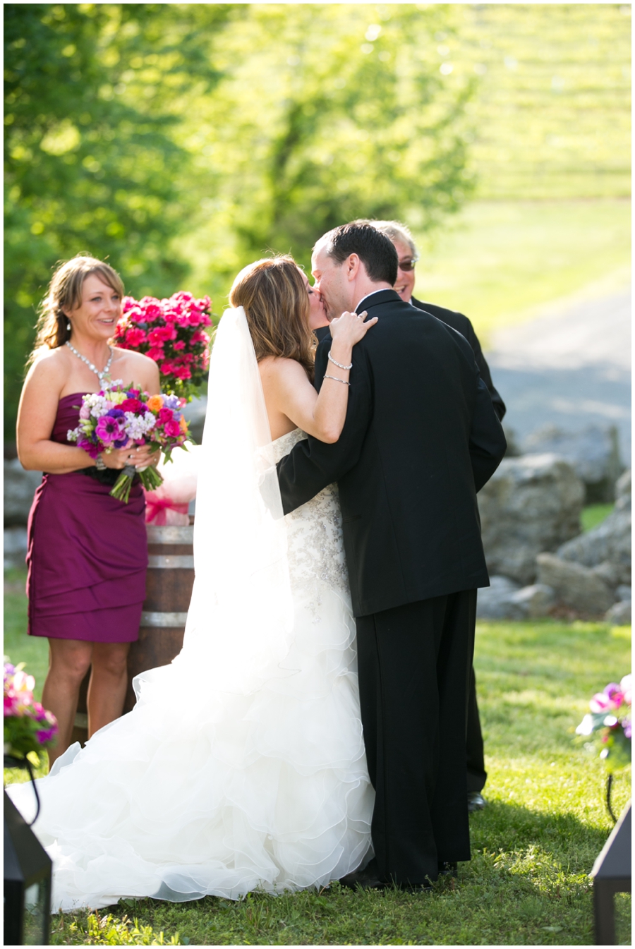 The Vineyards at Lost Creek Wedding Photographer - Vineyard Outdoor Ceremony