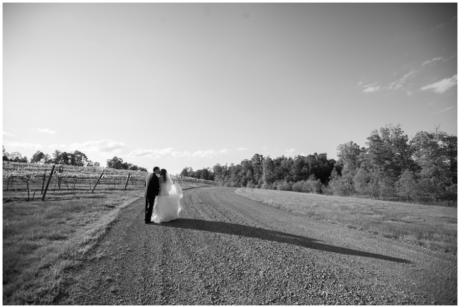 The Vineyards & Winery at Lost Creek Wedding Photographer - Vineyard Love Portrait