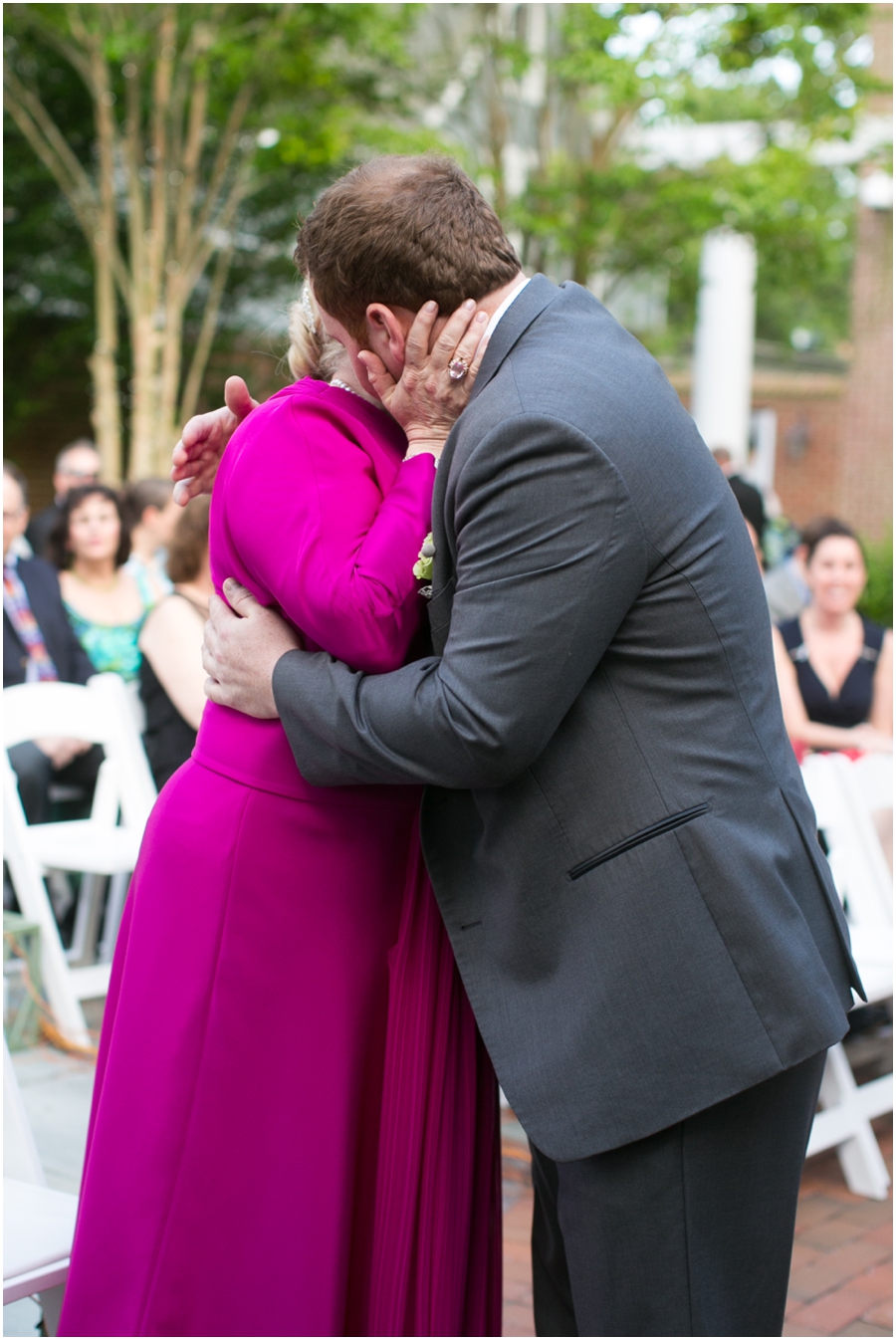 The Tidewater Inn Outdoor Ceremony - 2Hands Studios - Flower Follies