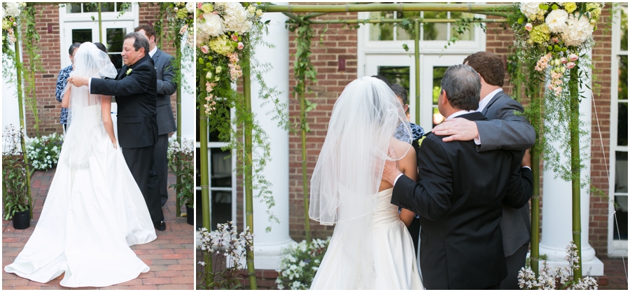 The Tidewater Inn Outdoor Ceremony - 2Hands Studios - Flower Follies