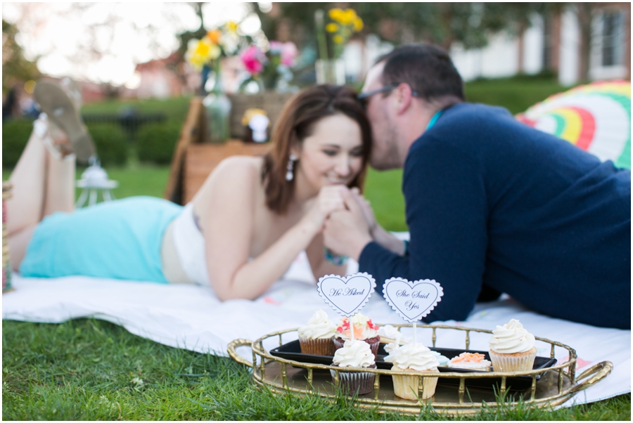 CarlyFullerPhotography-Annapolis-Picnic-Engagement-Session_0939