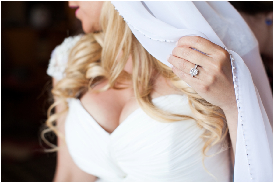 Hyatt Regency Cambridge Wedding Photographer - Destination Bridal Portraits - Modern Trousseau