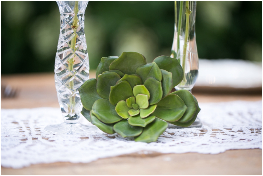 Anthony Wayne House Table Decor Inspiration - Philadelphia Wedding Photographer - Flowers by Priscilla - 2hands Studios