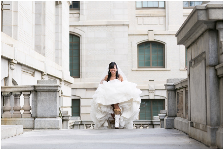 Annapolis Winter Wedding - Mahan Hall Wedding Photographer