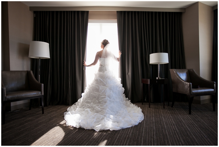 Westin Annapolis Wedding Photographer - Mixing Maryland DJ