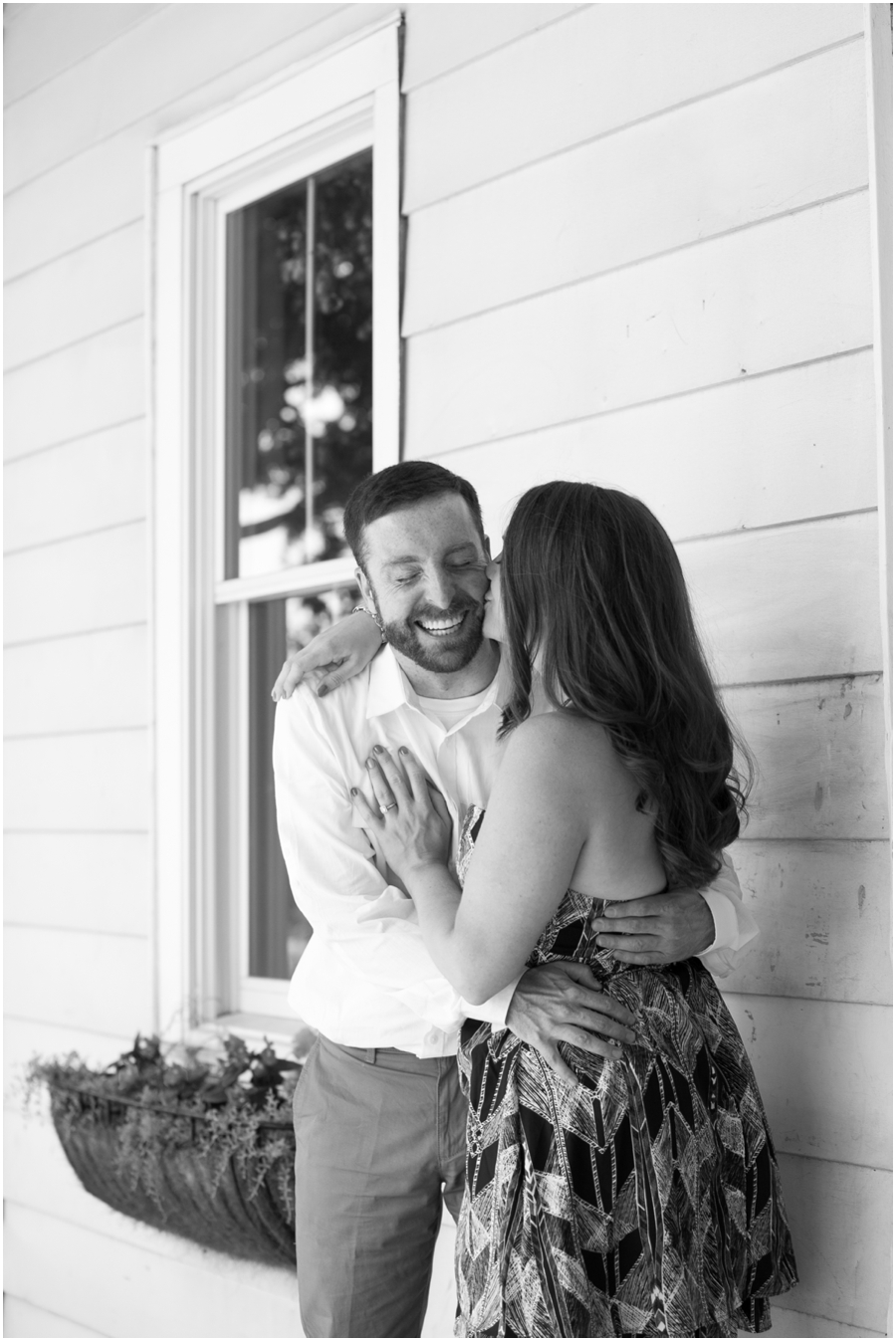 Destination New Jersey Engagement Photograph - Philadelphia Engagement Photographer