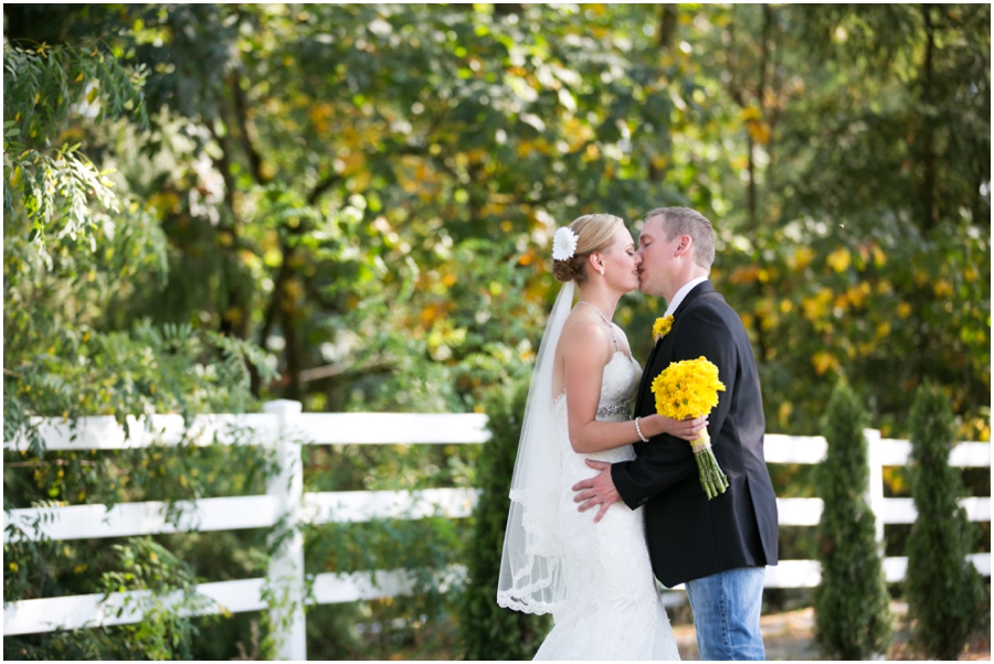 Washington Destination Wedding Photographer - Wine and Roses Country Estate Wedding