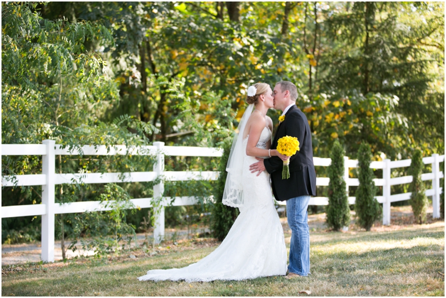 Washington Destination Wedding Photographer - Wine and Roses Country Estate Wedding