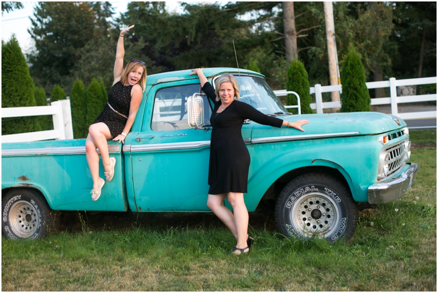 Mint Vintage Truck - Seattle Destination Wedding Photographer - Wine and Roses Country Estate Wedding