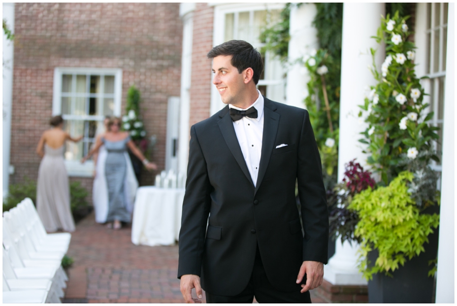 Tidewater Inn First Look - Eastern Shore Wedding Photographer