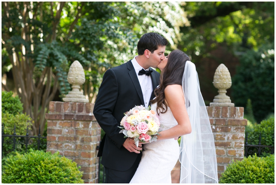 The Tidewater Inn Wedding Photographer - Philadelphia Destination Wedding Photographer