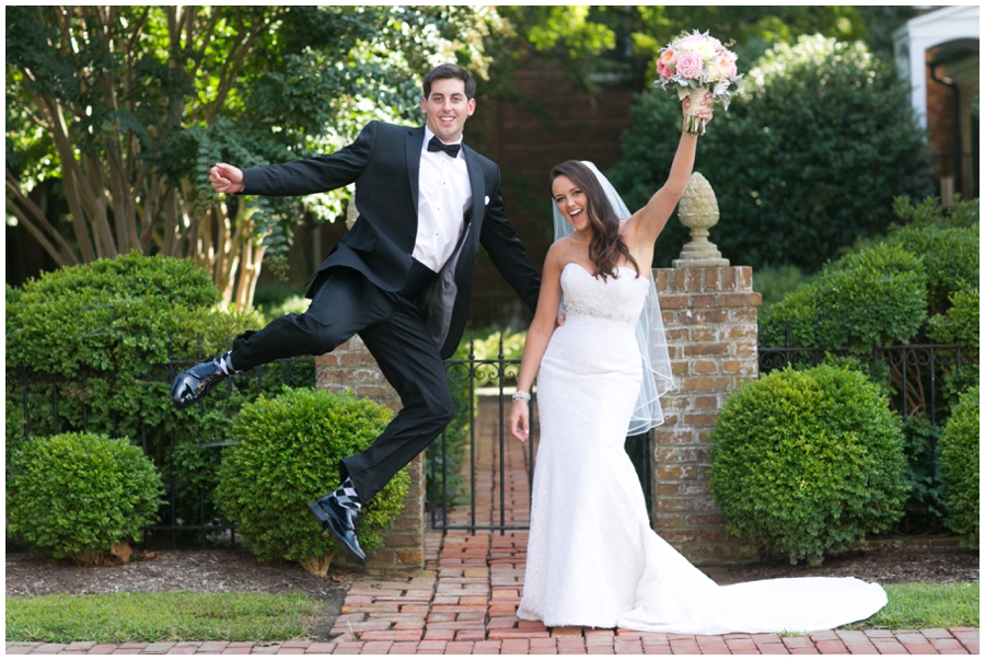 The Tidewater Inn Wedding Photographer - Philadelphia Destination Wedding Photographer