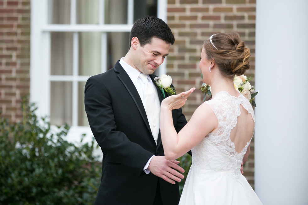 Winter Tidewater Inn Wedding First Look