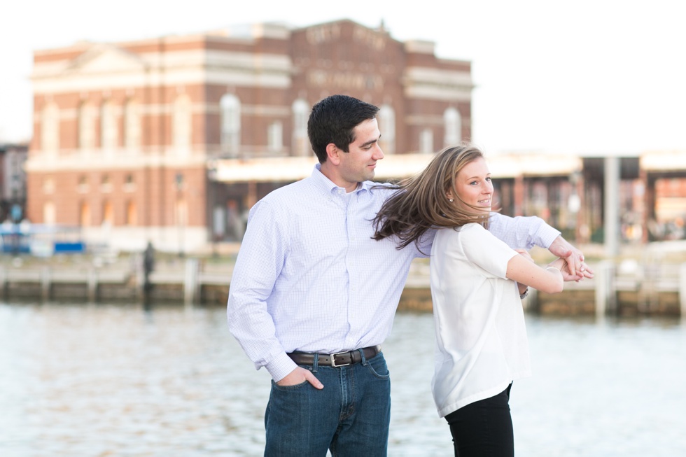 Fells Point Recreation Pier Engagement Photographs - Barcocina