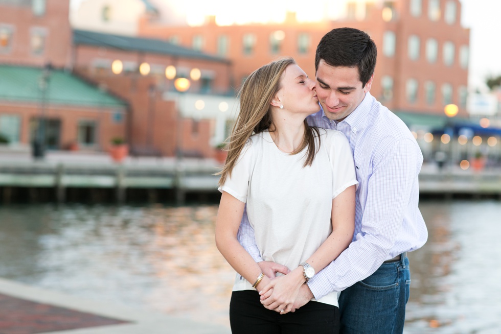 Bond Street Wharf - Fells Point Engagement Photographs - Barcocina