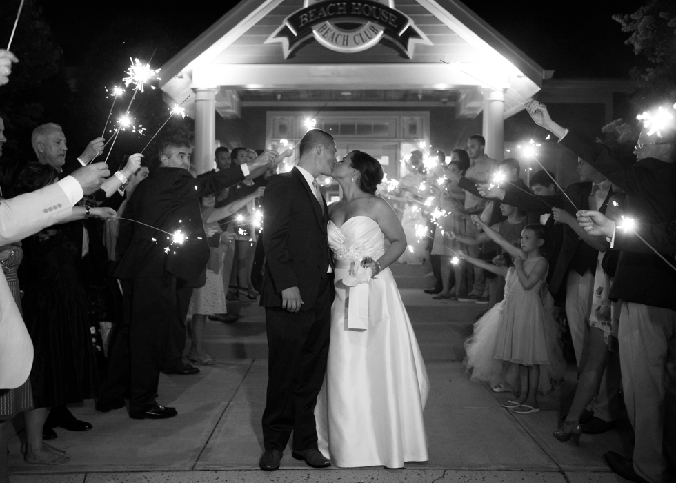 Destination wedding photographer - Chesapeake Bay Beach Club Wedding