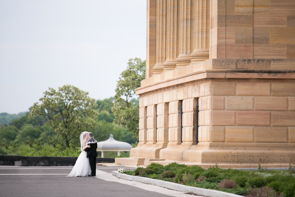 Philadelphia Museum of Art Wedding Photographer