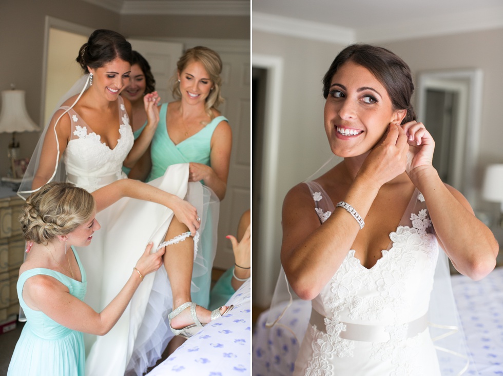 The Brushing Bride - Philadelphia Wedding Photographer