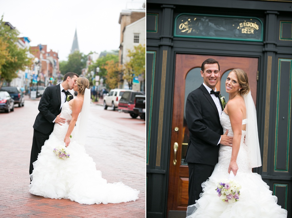 McGarvey's Oyster Bar wedding photograph