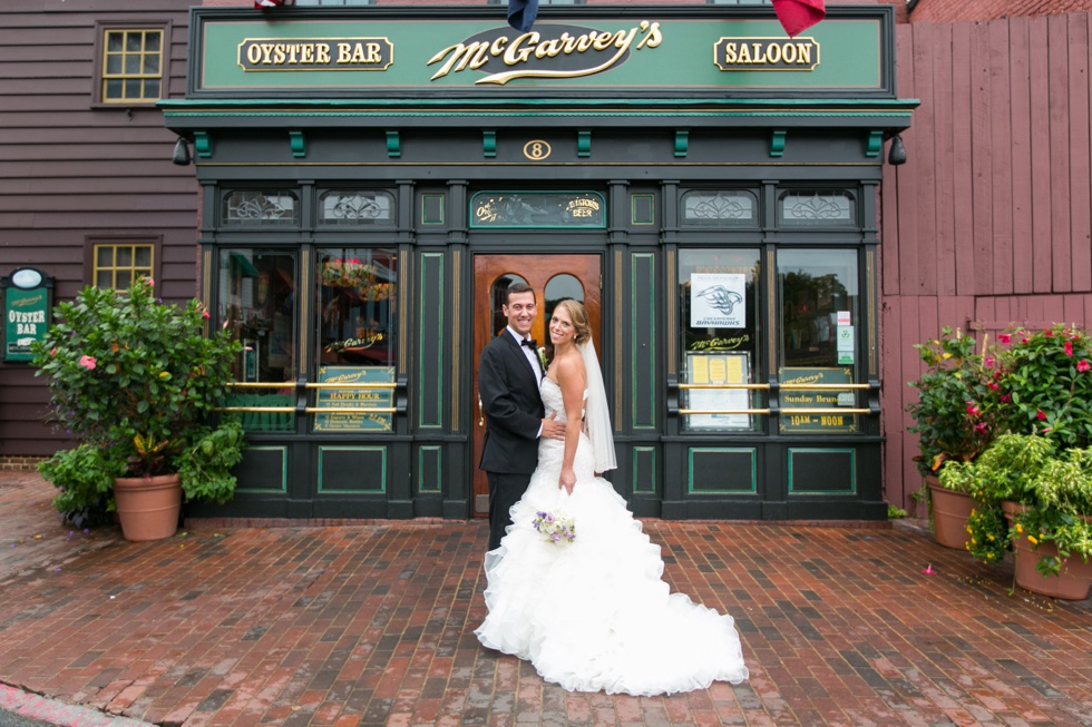 McGarvey's Oyster Bar wedding photograph